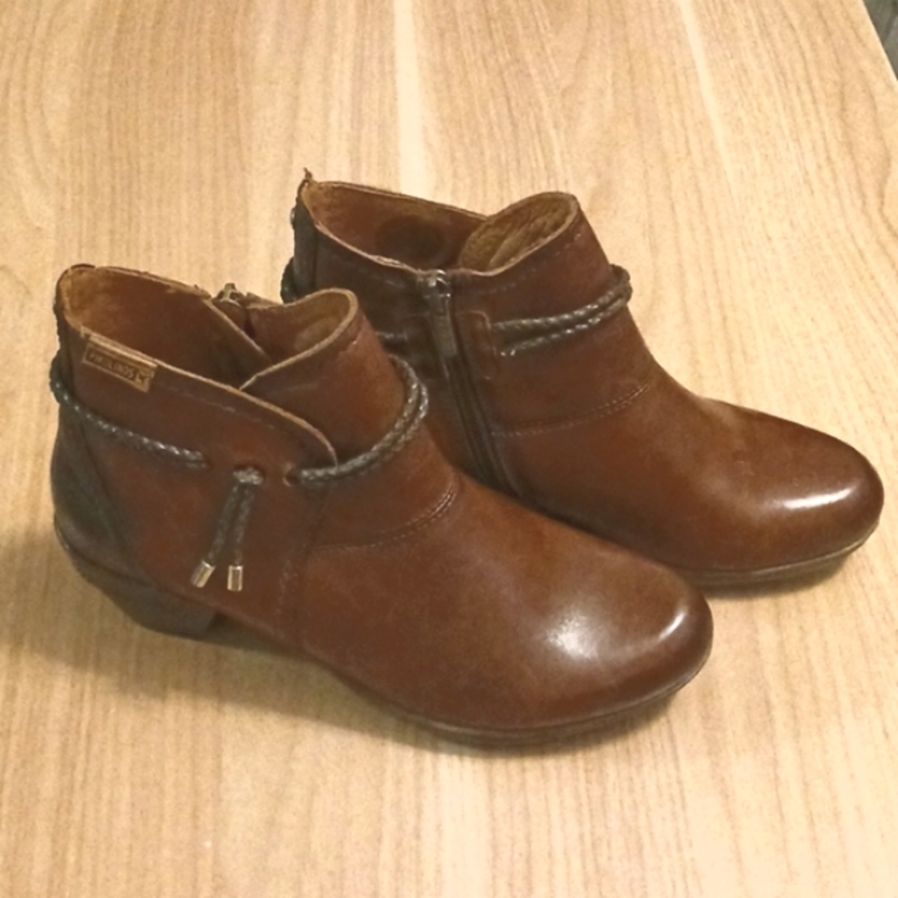 Pikolinos "Rotterdam" Leather Ankle Boots with Braided Rope Accent Size 36